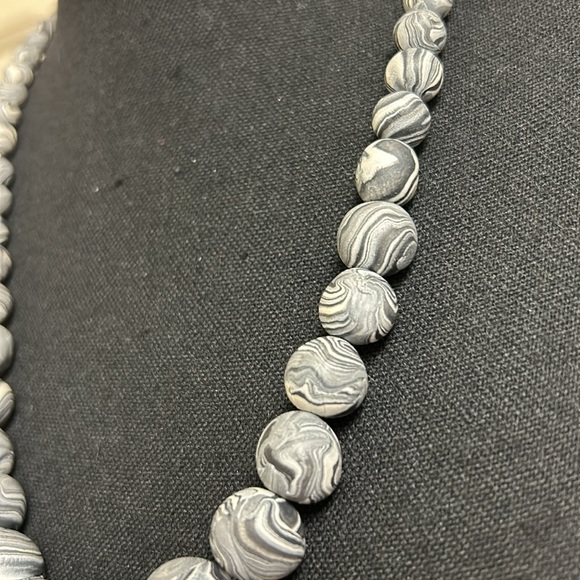 Handmade Gray, Black and White Beaded Necklace, 23” - Picture 4 of 9